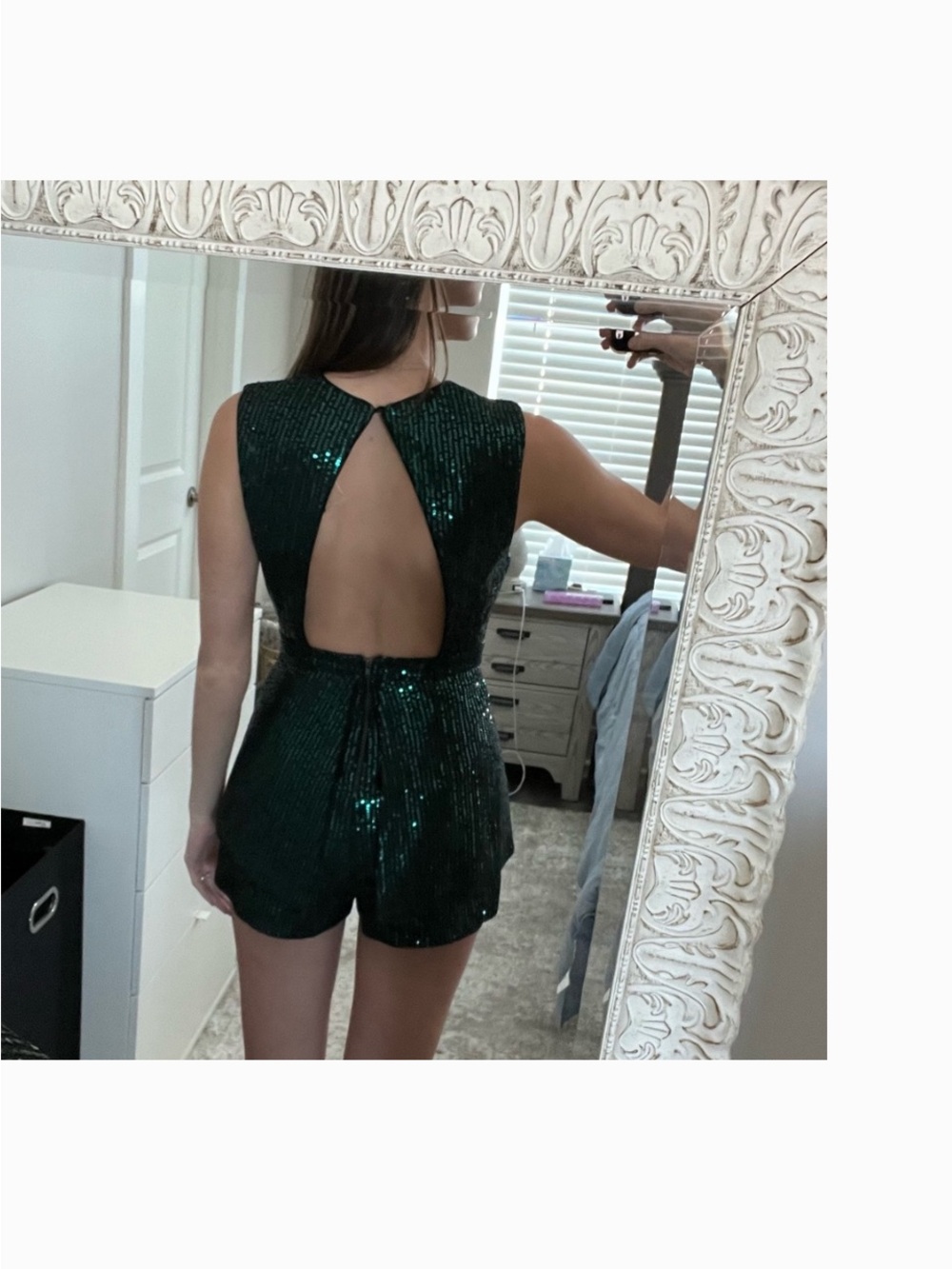 DO+BE Green Sequin halter style deep V-Neck Romper sz medium - Picture 5 of 10